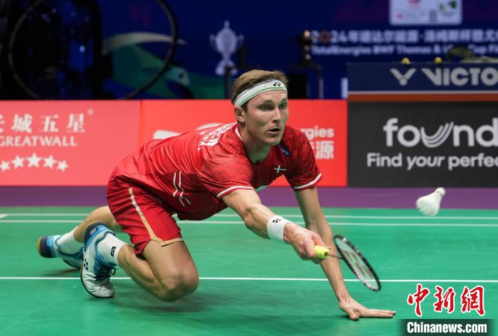 周天成“屠龙”击败安赛龙助中国台北队首次闯