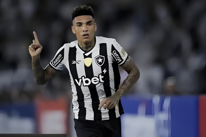 国安队为塞尔吉尼奥庆生 助力冲击足协杯冠军