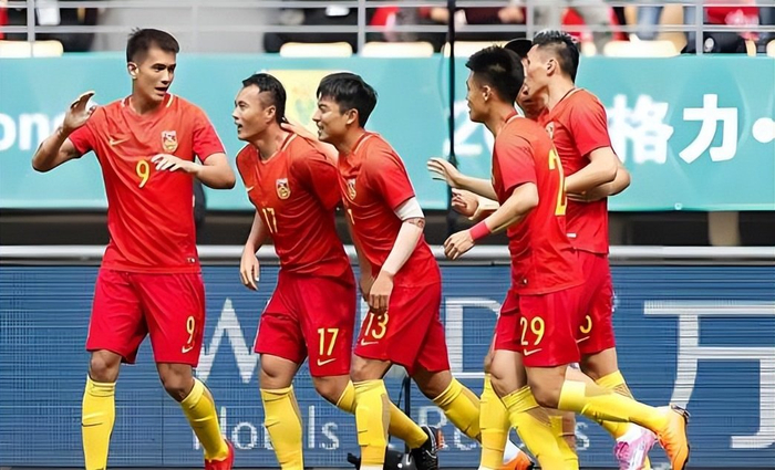 中国小将张家鸣塞尔维亚U19联赛梅开二度助球队