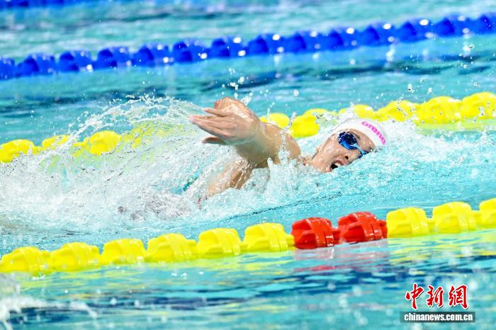 港澳健儿闪耀粤港澳全运赛场 首金诞生何诗蓓破