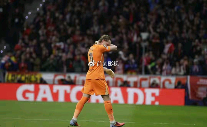 热刺门将金斯基欧冠首秀两失球遭弃用，主帅决