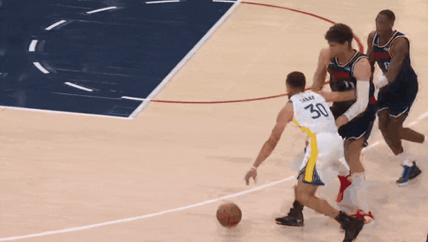 勇士淘汰快船库里35分追梦防守莱纳德生涯首失季