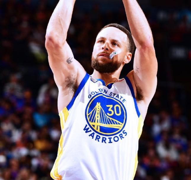 勇士惨败太阳 季后赛梦碎库里低迷表现