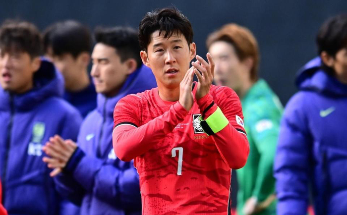 韩国男足三后卫阵型遭科特迪瓦击溃 0-4惨败暴露